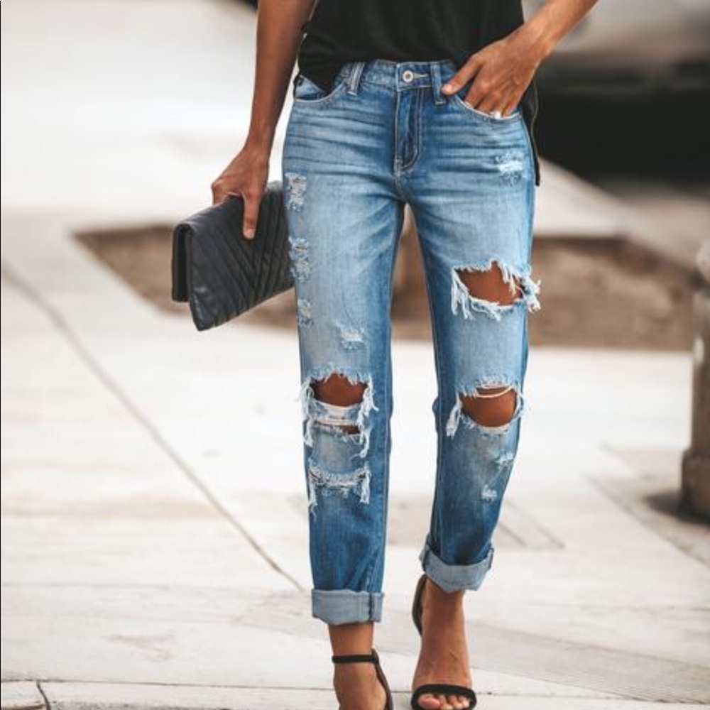 NWT KanCan Distressed Relaxed Boyfriend Fit Jeans